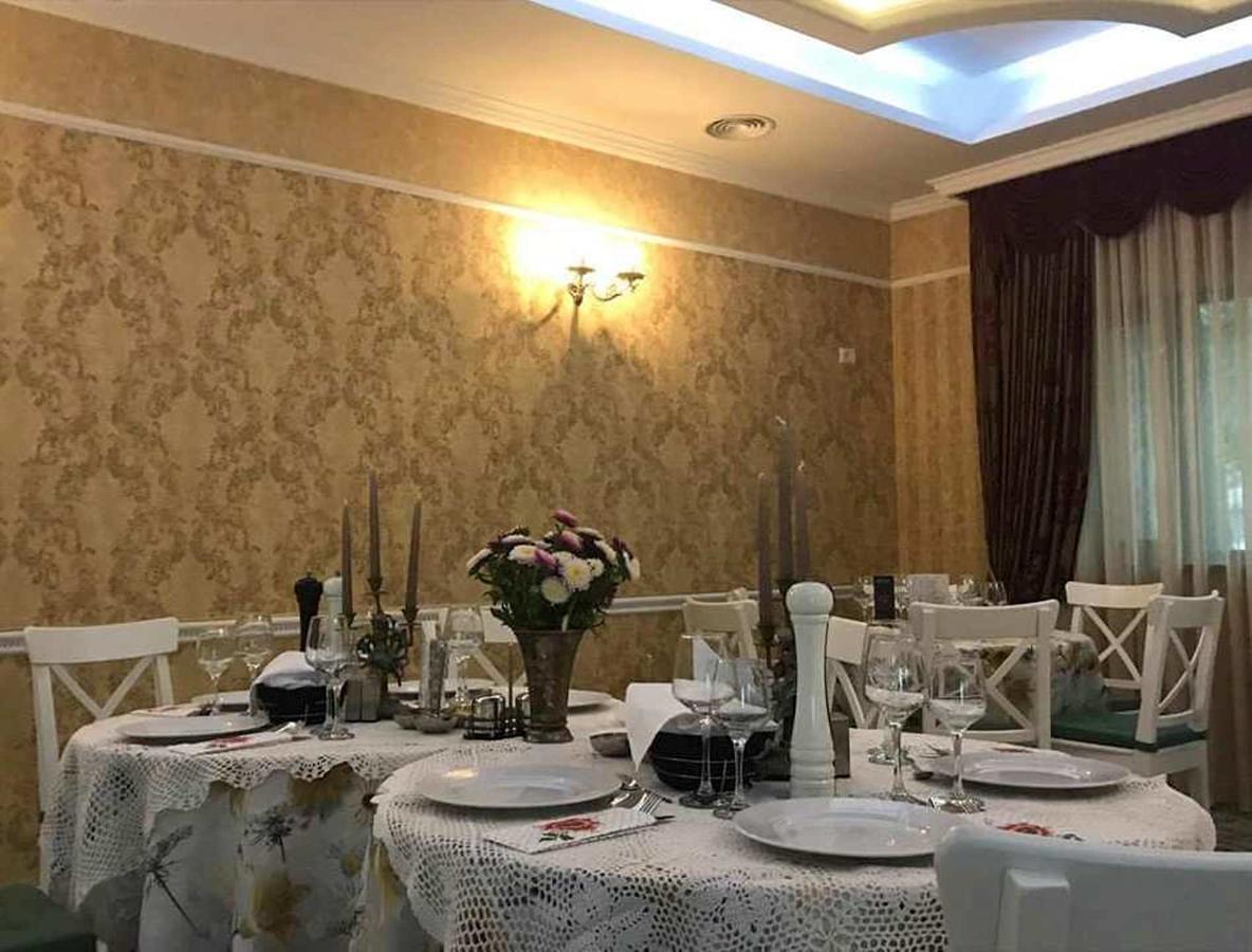 Romantic Boutique Focşani Exteriör bild