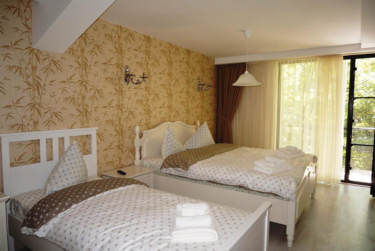 Romantic Boutique Focşani Exteriör bild